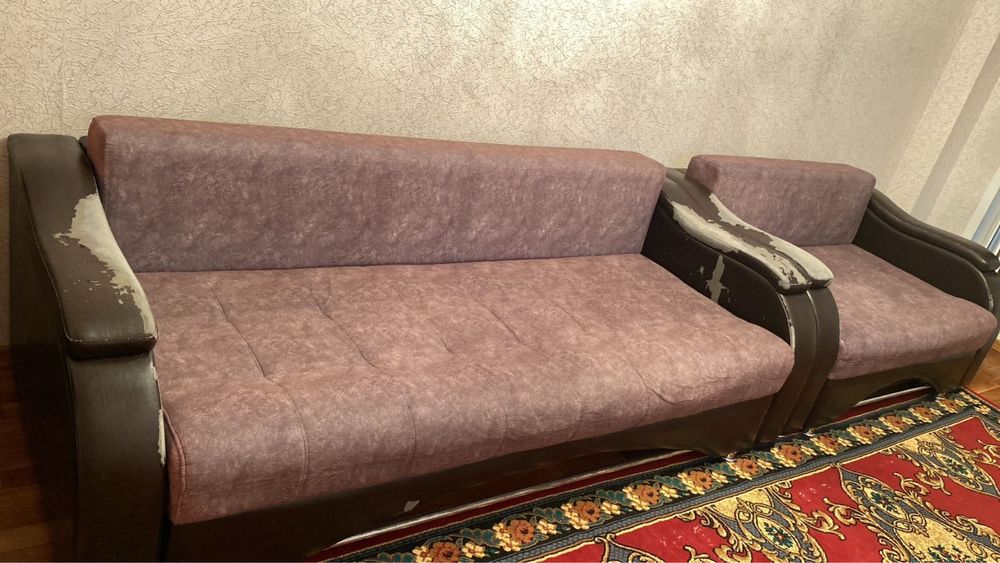 Отдам диван самовывоз забрать 28.10 до 13.00
