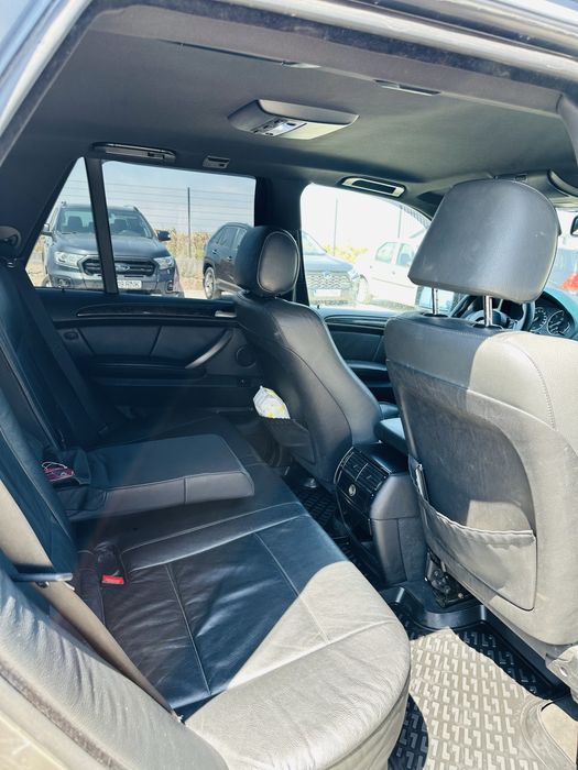 Vand BMW x5 sau schimb