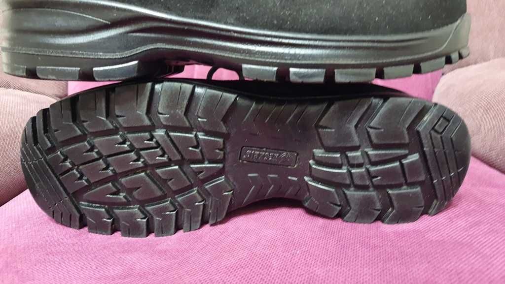 Ghete premium piele S3 SRC de la Neskrid Cherokee gen Uvex marimea 47