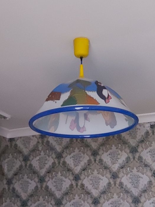 Продам люстру б/у в хорошем состояний за 3000тг.