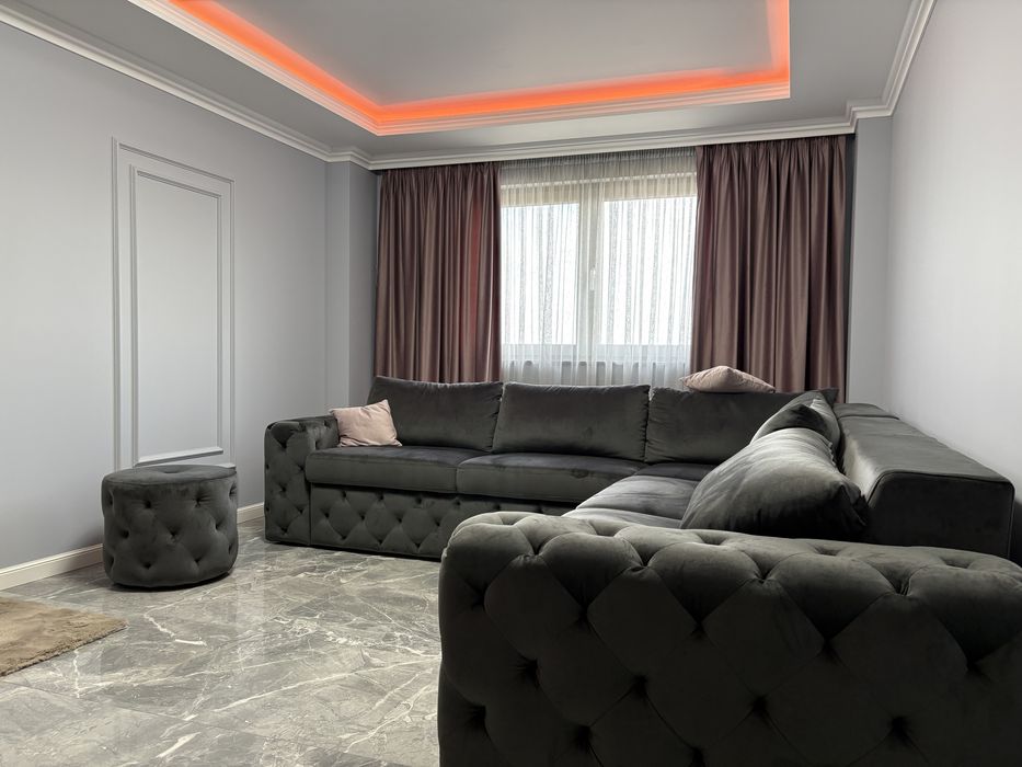 Vand apartamet 3 camere