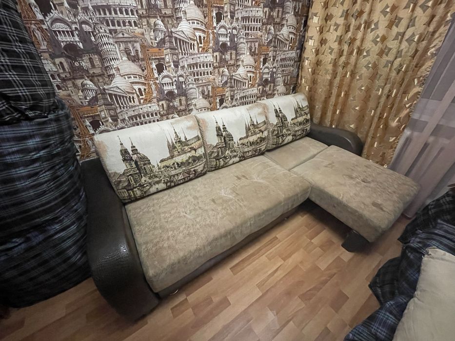 Продам диван дешево
