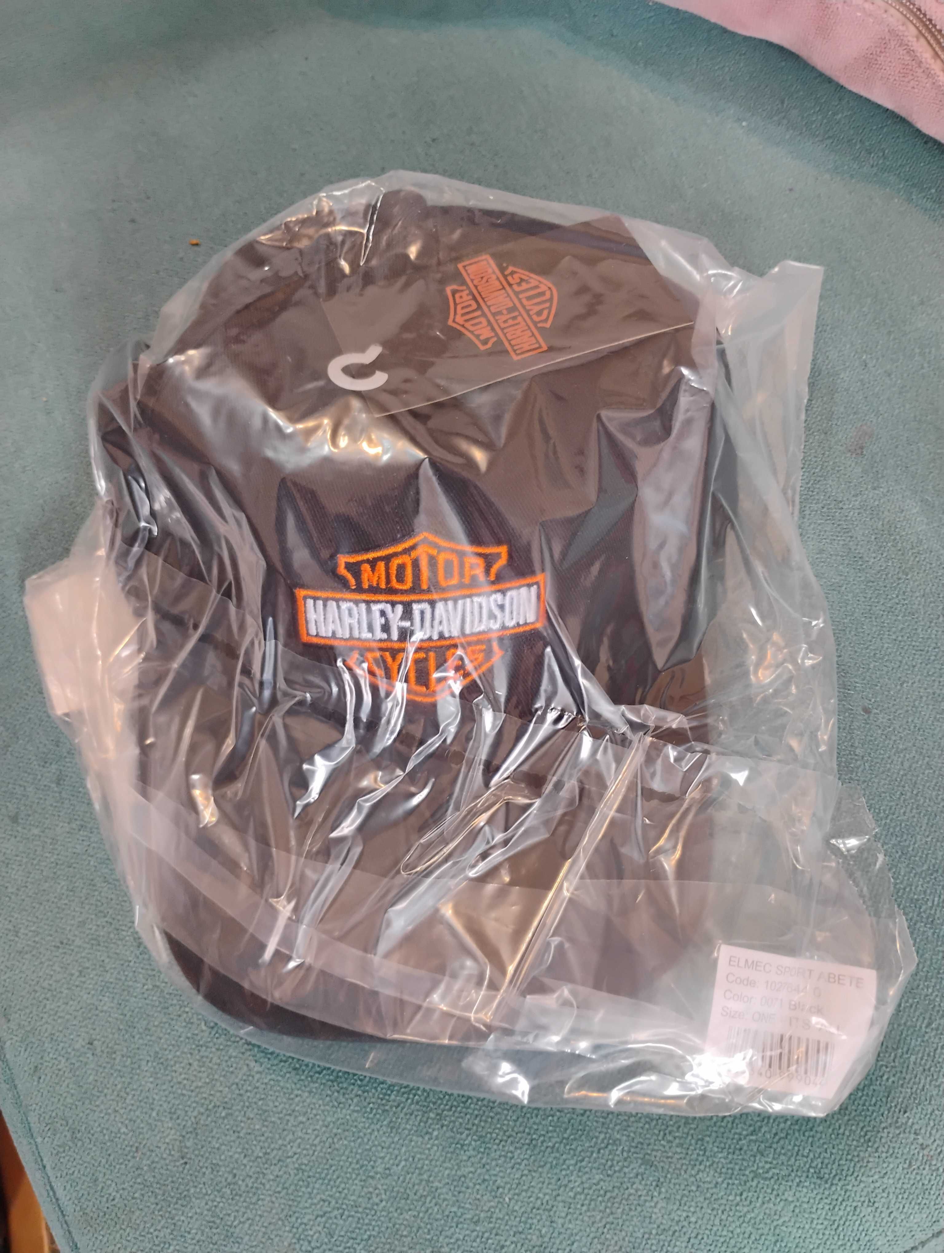 Чисто нови шапки на Harley Davidson