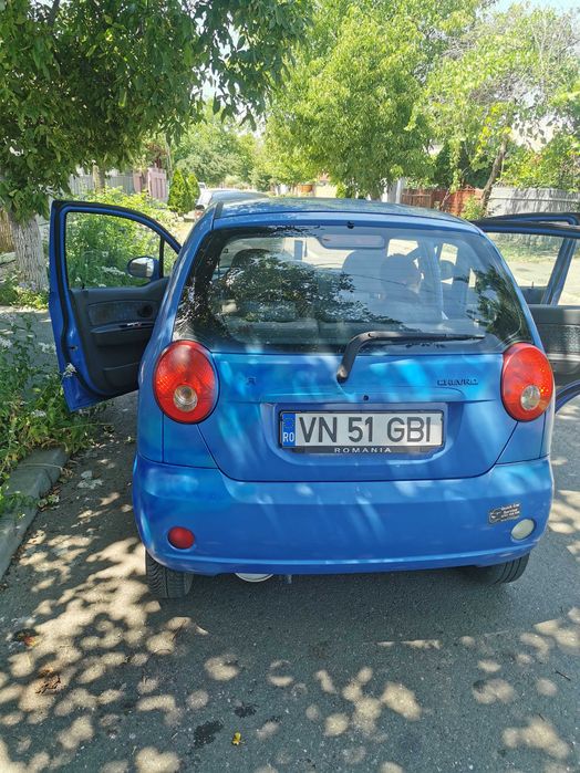 Vând Chevrolet Spark
