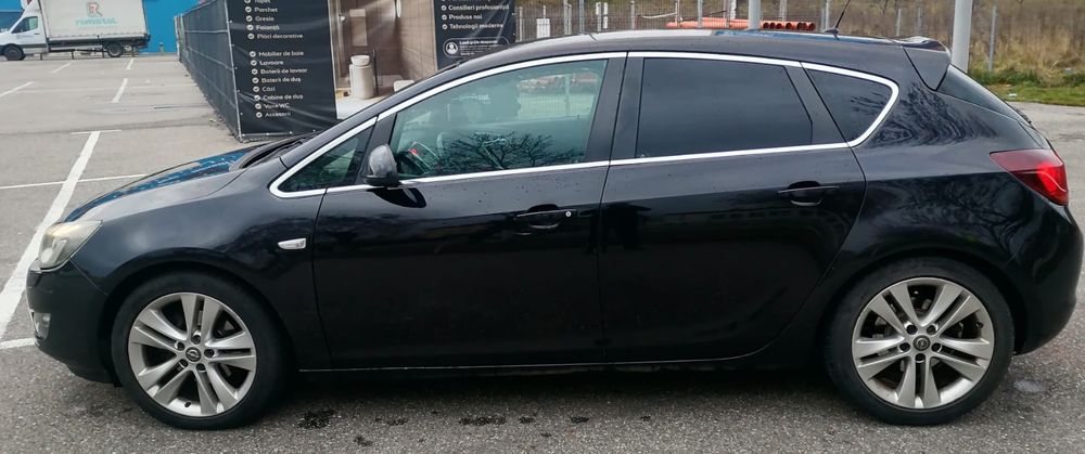 Opel astra j 1.6 turbo Gpl 2010 Euro5 jante navi senzori itp asg fisca