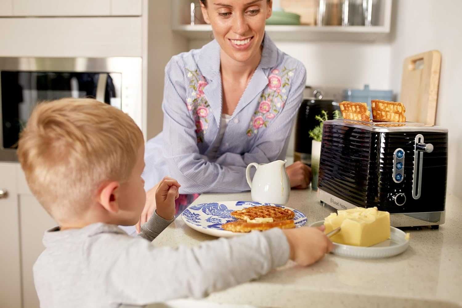 Тостер Russell Hobbs Inspire, 6 нива на запичане, 1050W
