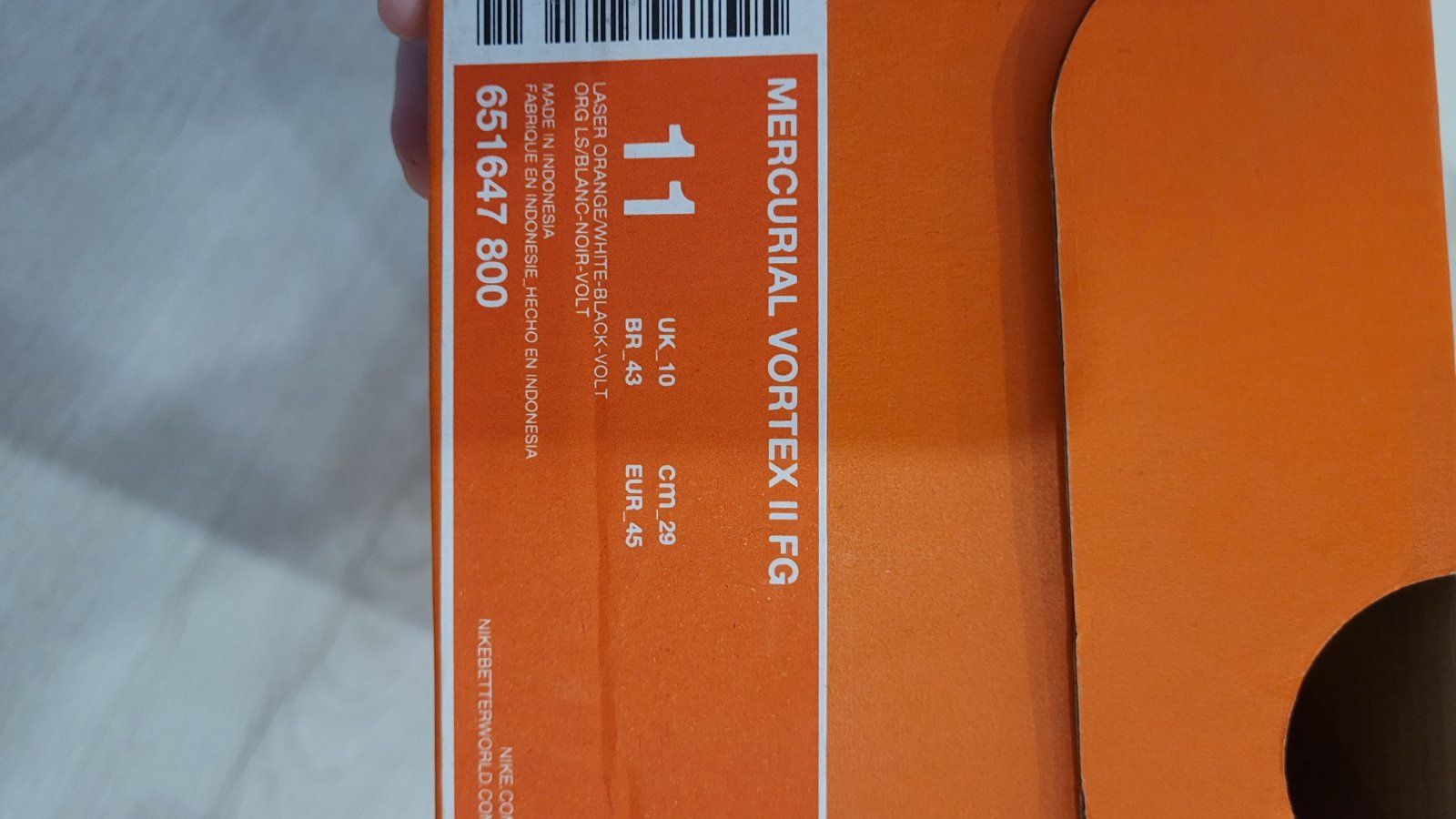 Бутонки Nike чисто нови