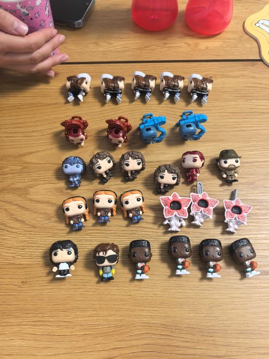 Фигурки stranger things kinder joy