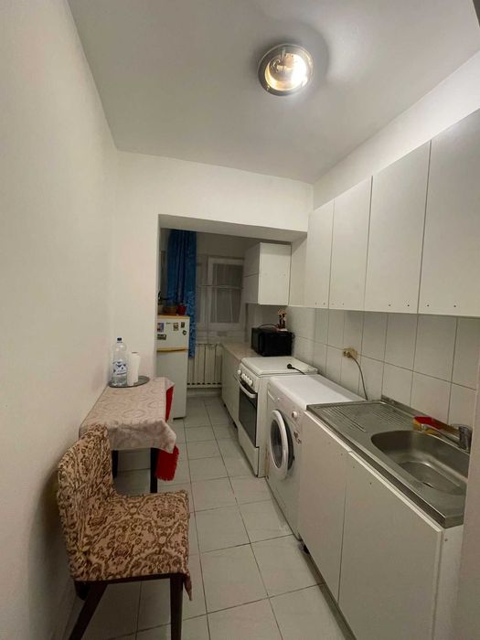 Ofer spre închiriere garsoniera