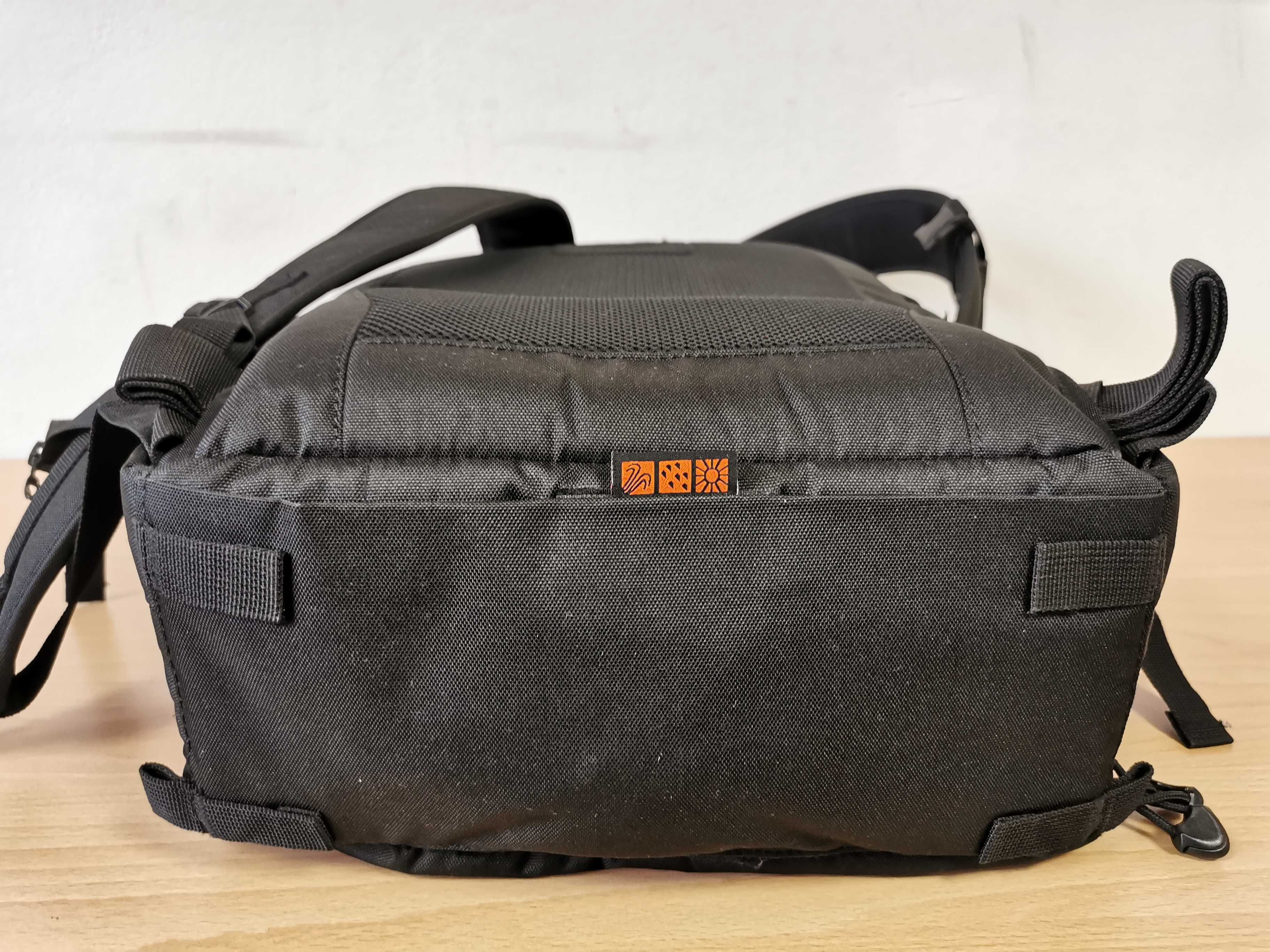 Lowepro Pro Runner 300 AW раница за фотоапарат