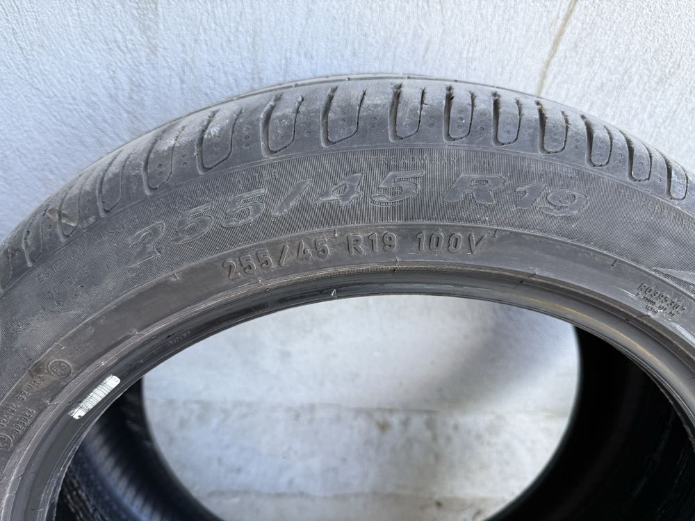 Pirelli Scorpion 255/45 R19