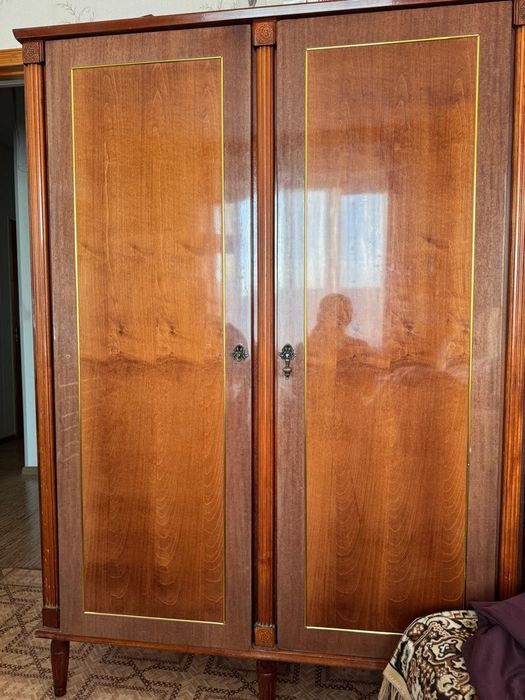 Отдам безплатно шифонер в разобраном виде