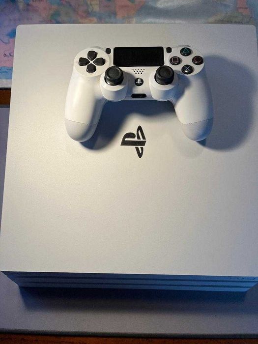 Consola Sony PlayStation 4 Pro 1TB Model CUH-7116B