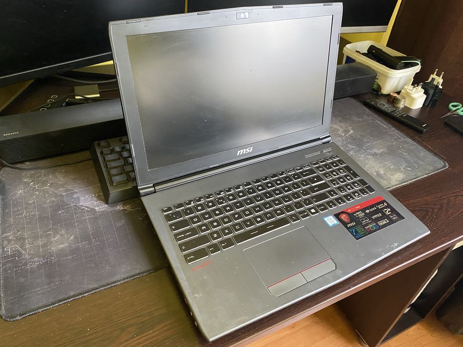 Vand Laptop MSI-GF627RE