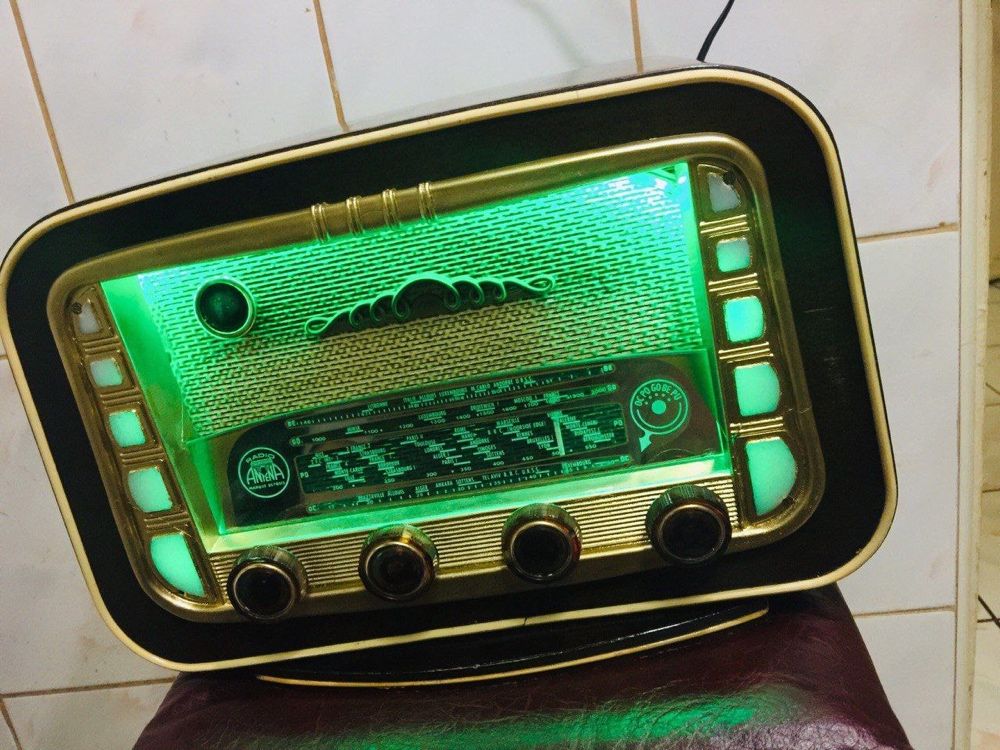 Raritate !!! Radio vintage cu lampi 1954 model Cadet