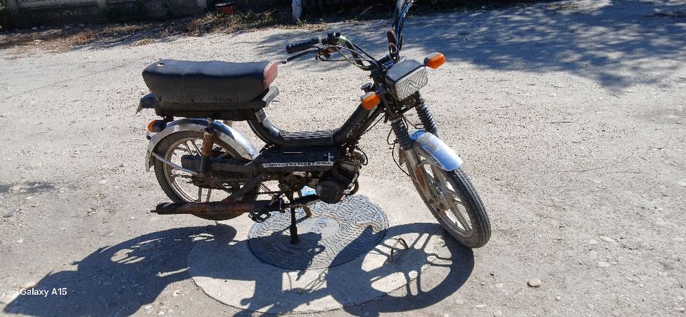 Vând moped frist bike 49cc