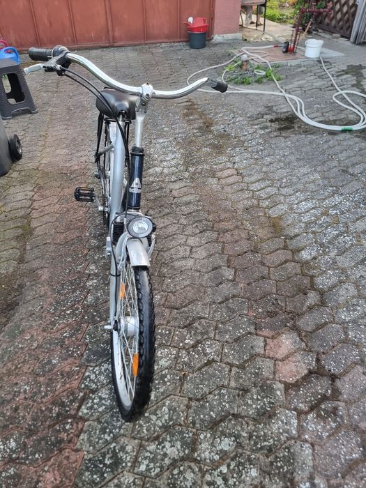 Vând bicicletă damă în stare f.bună