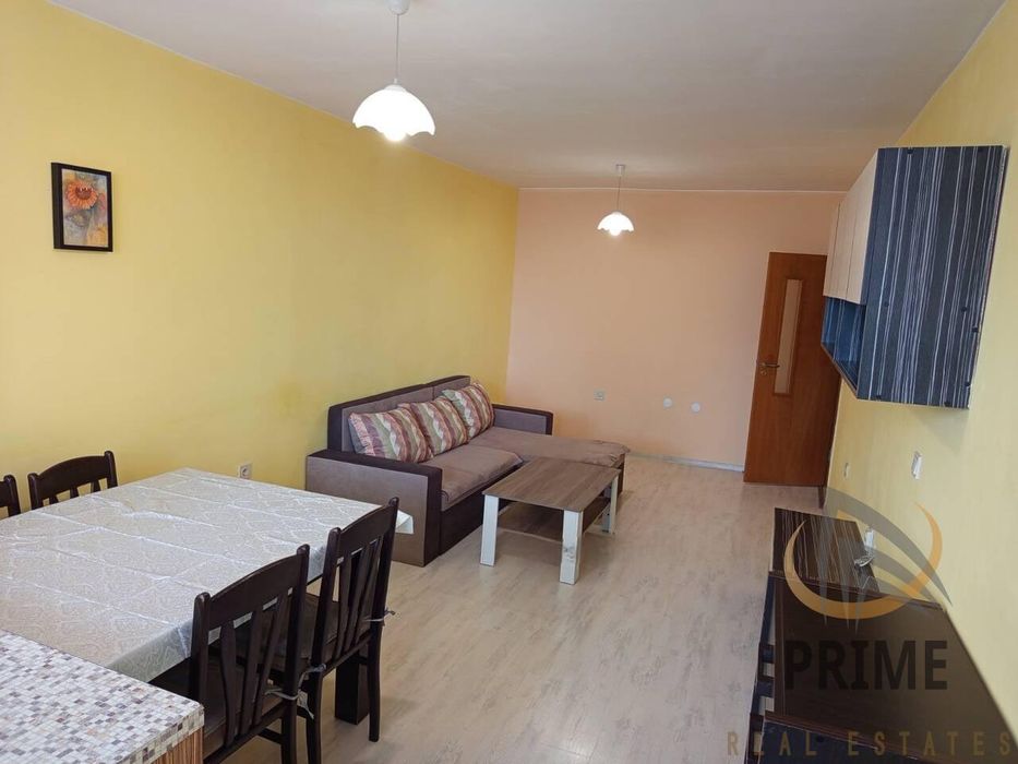 Дава се под наем Двустаен апартамент в Бургас, Славейков - 65 кв.м за 408 € - Снимка #1