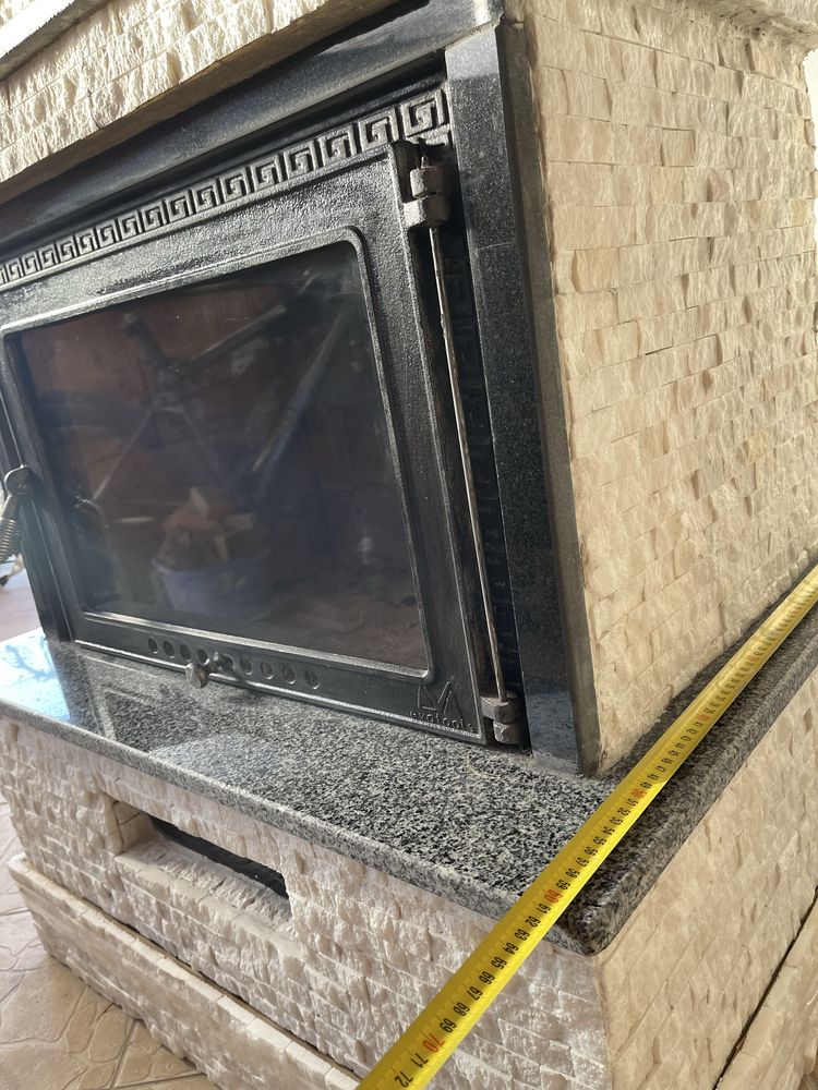 Semineu mobil cu 3 fumuri interioare, placat cu piatra naturala+granit