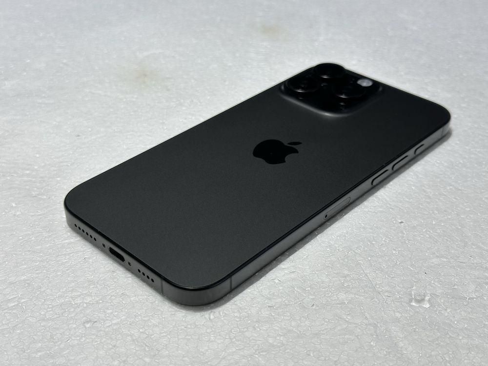 iPhone 16 PRO MAX 256Gb Black titanium Neveroocked 100% bateria 59cic