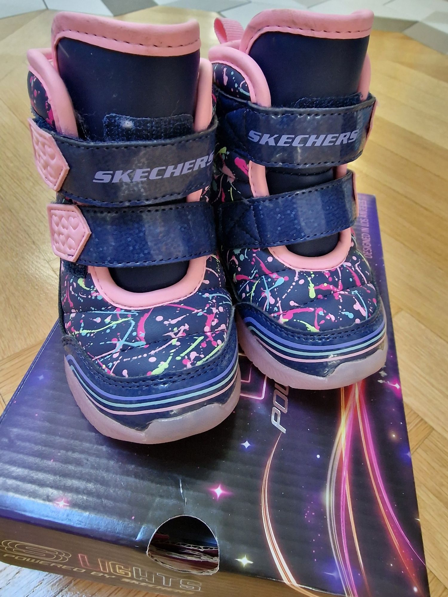 Бебешки ботуши Skechers