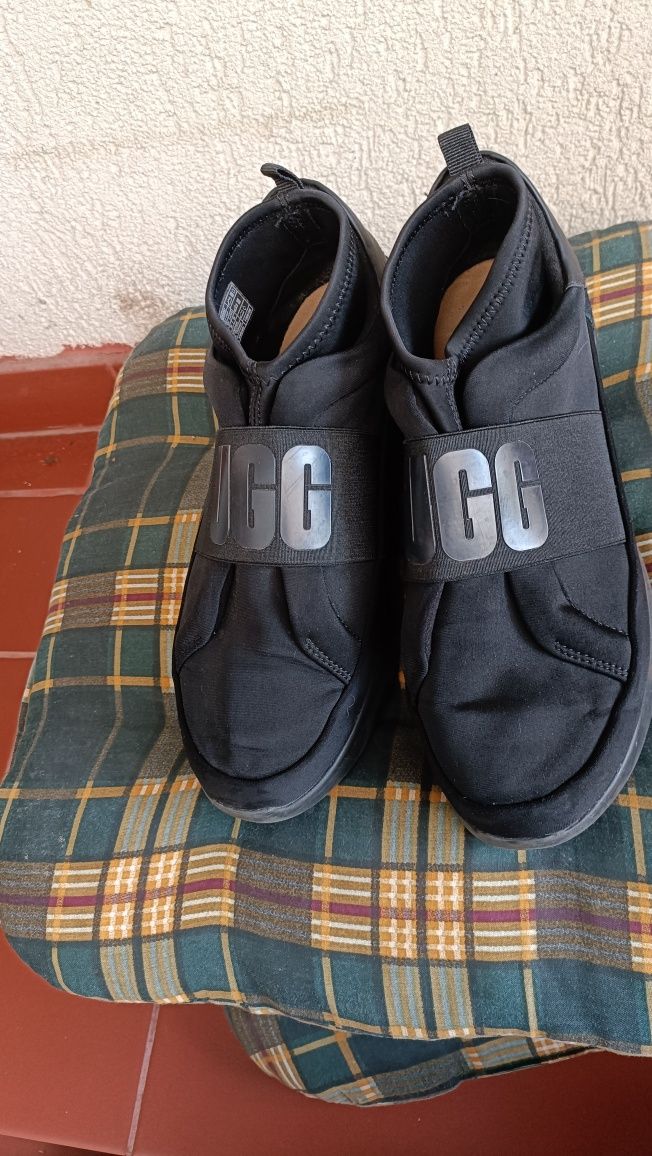 Pantofi UGG originali damă mărimea 40
