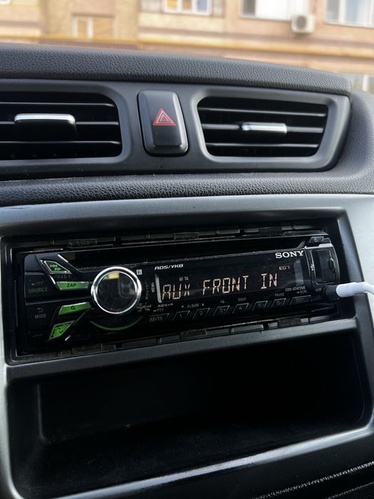 Продам оригинал магнитафон sony