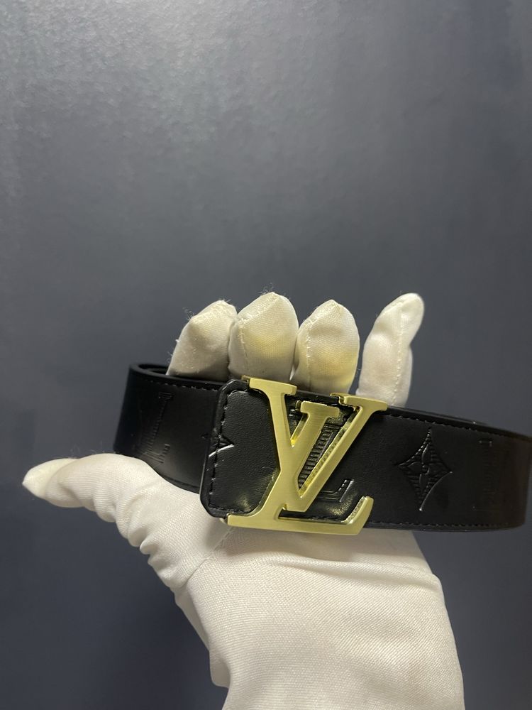 Curea Louis Vuitton Black