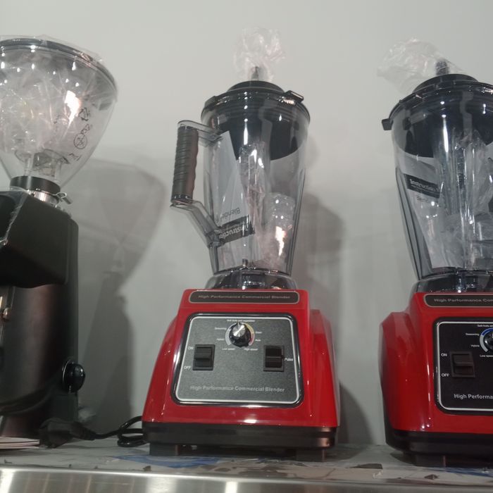 Блендер кухонный новый.Blender,blinder,blander,blunder,blender,sous,