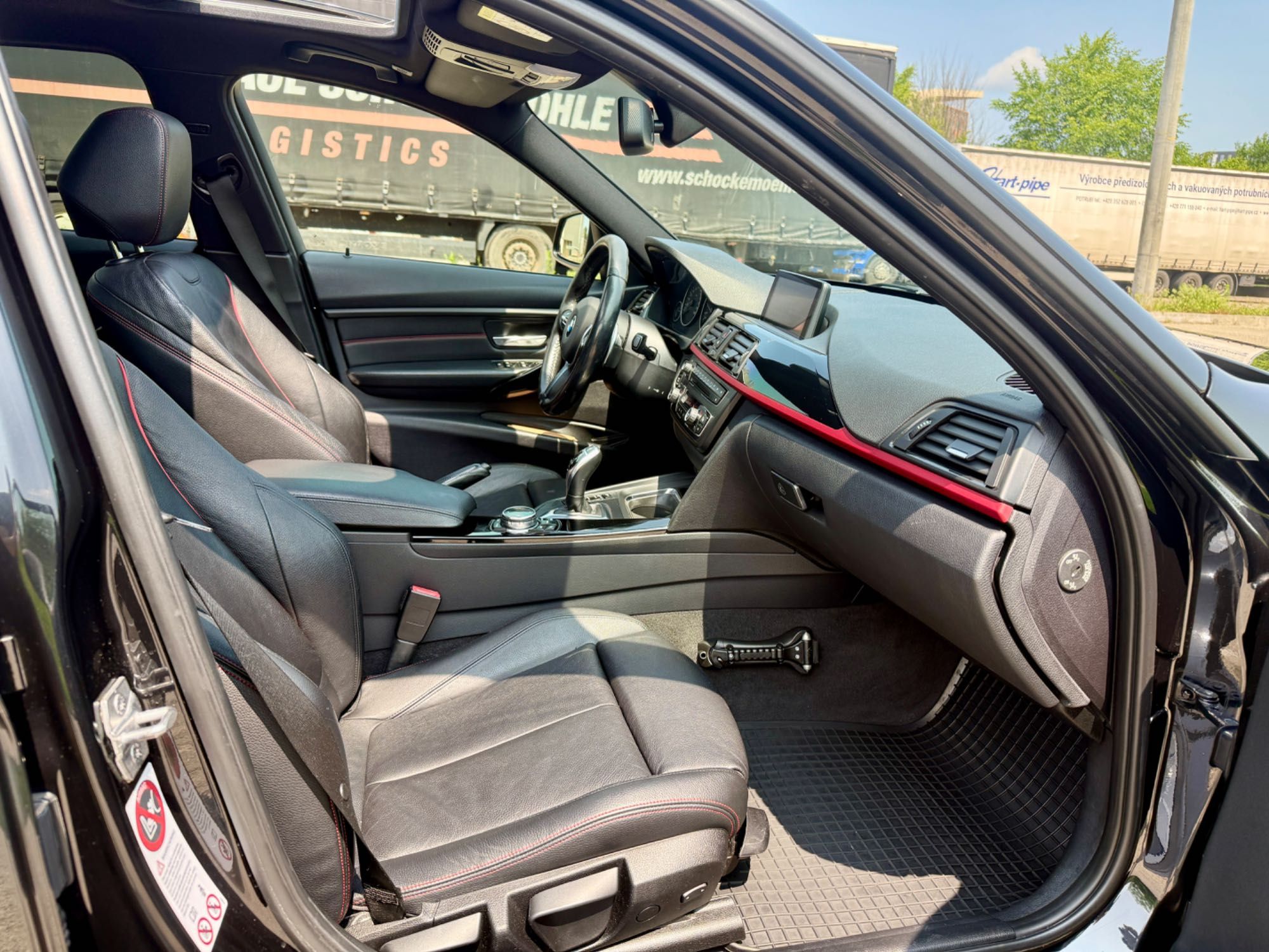 Vând BMW F30 Sportline