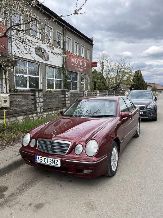 Mercedes E 200 W210