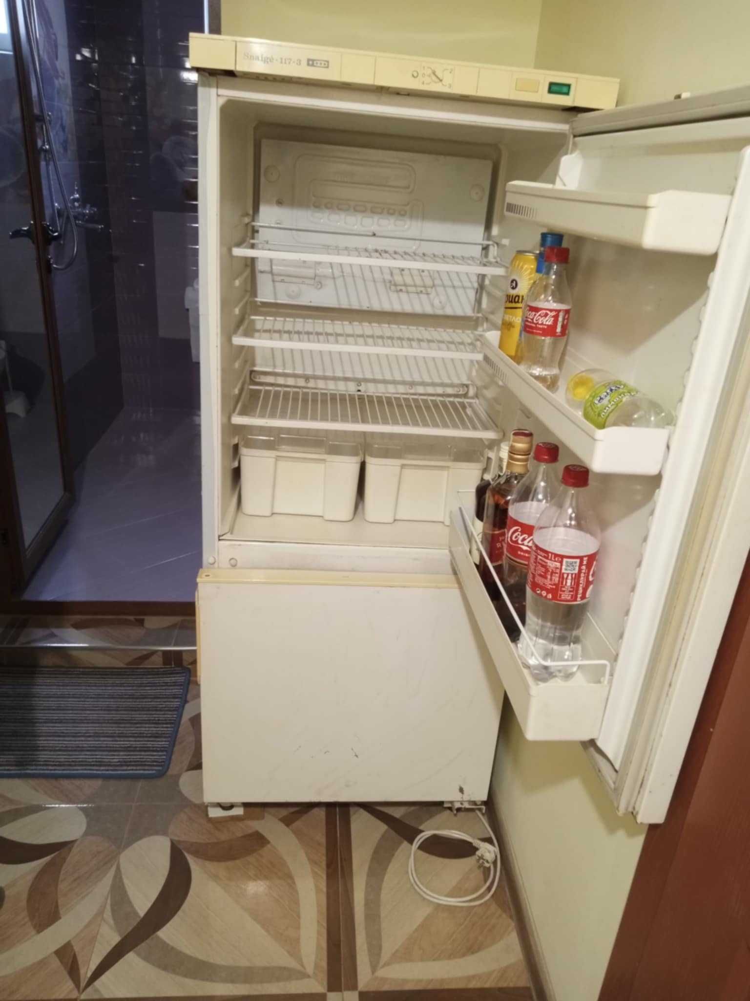 Продавам Хладилник
