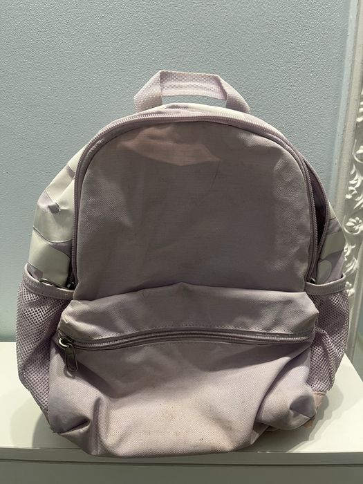 Женский рюкзак Nike