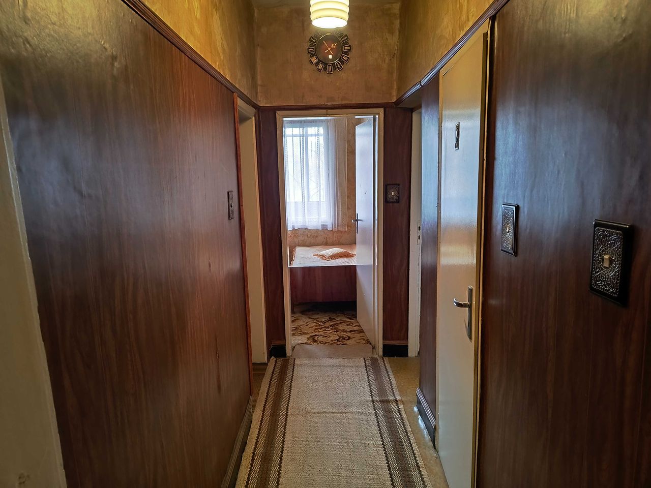 Продава се Тристаен апартамент в Стара Загора, Център - 84 кв.м за 1310 €/кв.м - Снимка #7