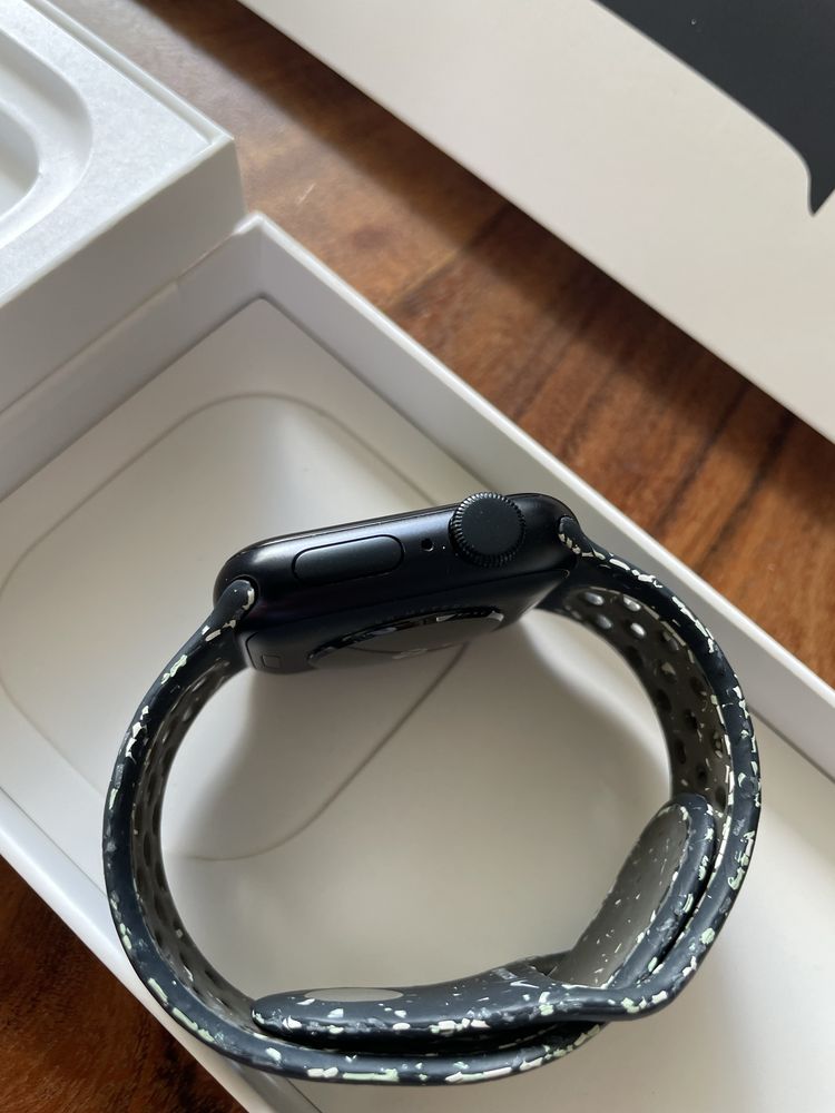 Apple watch SE 2nd gen 40mm