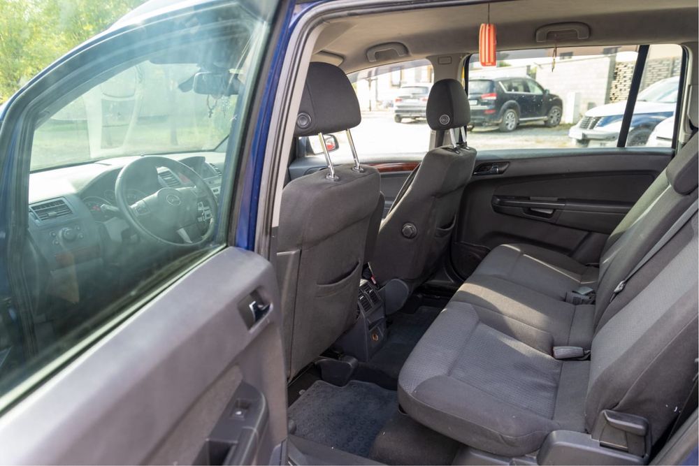 Opel Zafira 1.9 CDTI – 7 locuri, km reali