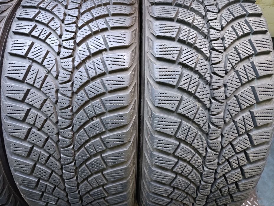 Anvelope de iarnă 235 45 18 Kumho