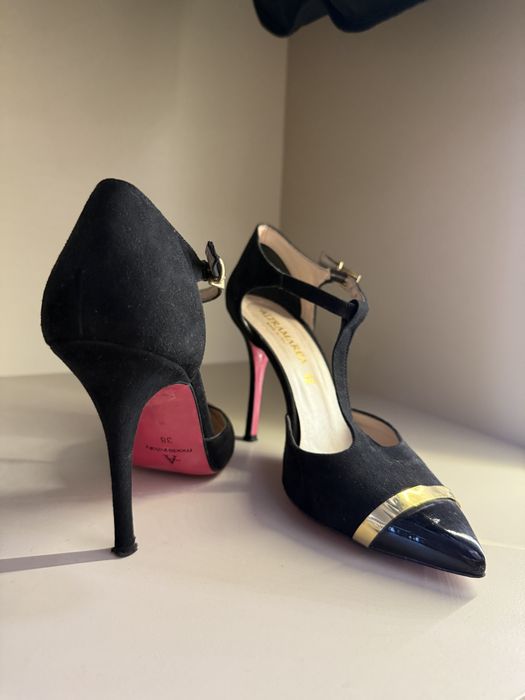 Елегантни обувки на висок ток