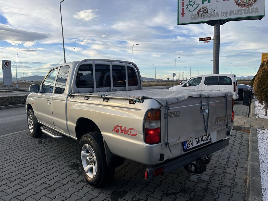 Vand Mazda B 2500
