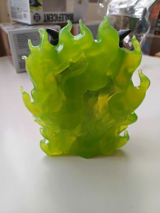 Funko Pop Disney Maleficent Special Limited Edition Glow in the Dark