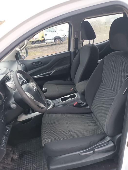 Vând Nissan Navara 2016