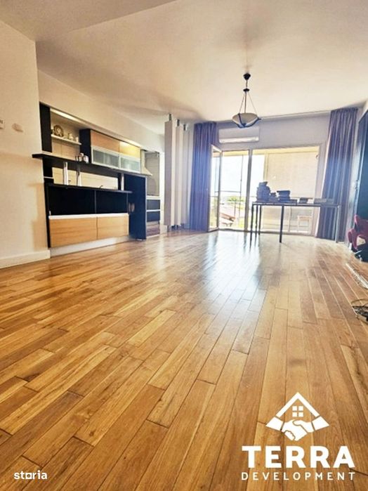 Pret promotional! Apartament spatios, cu garaj  – Faleza Nord