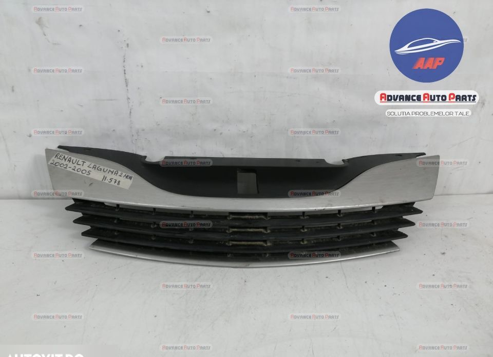 Рено Лагуна 2 / Renault Laguna 2 [ - ] Оригинална централна решетка за