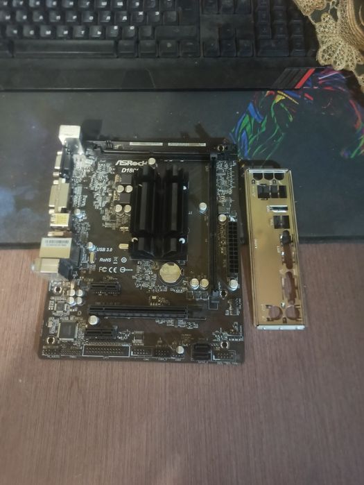 Продам мат плату со встроенным процессором