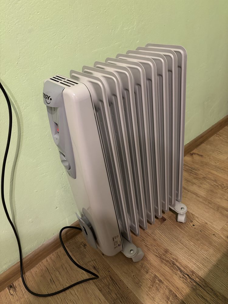 Маслен радиатор Теси 2000 W