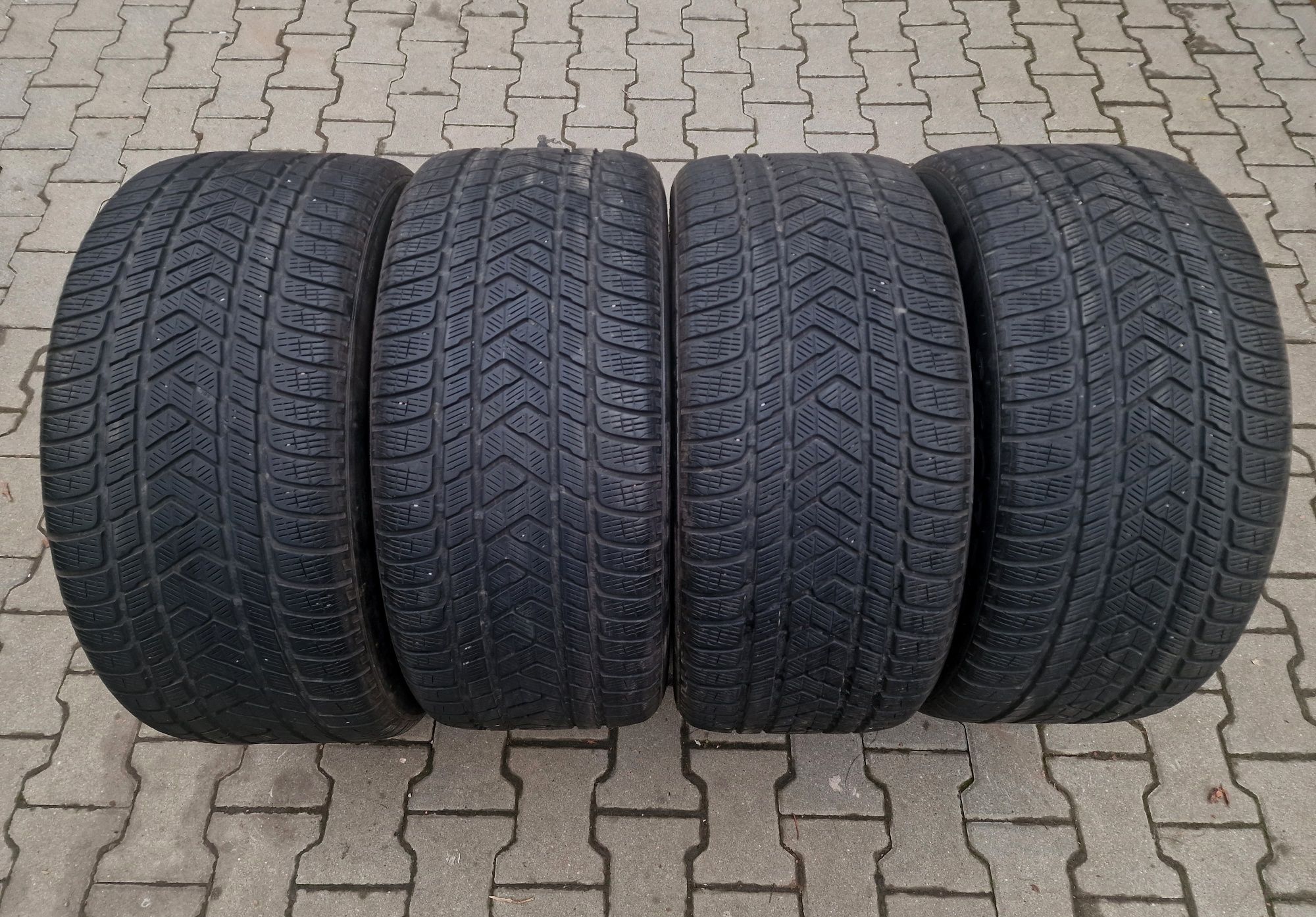 Anvelope 295 45 20 Pirelli roti jante BMW Audi Mercedes