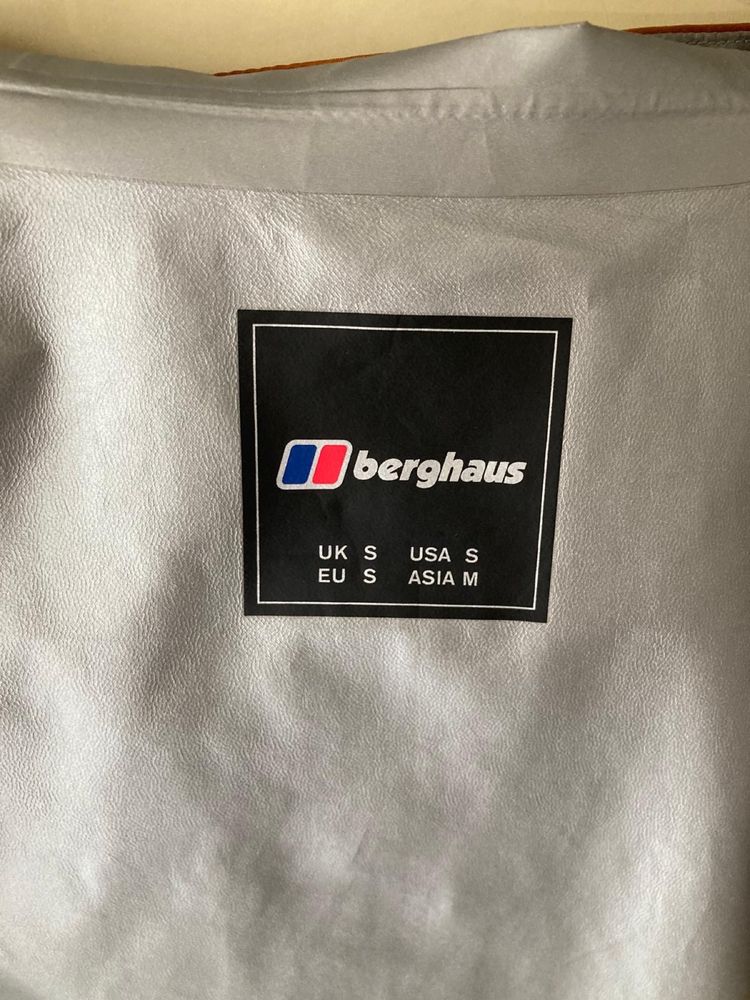 Geaca jacheta de munte/ impermeabila Berghaus gore-tex noua