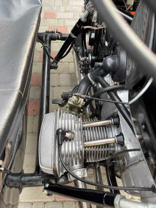 Motocicleta cu Ataș Dnepr MT