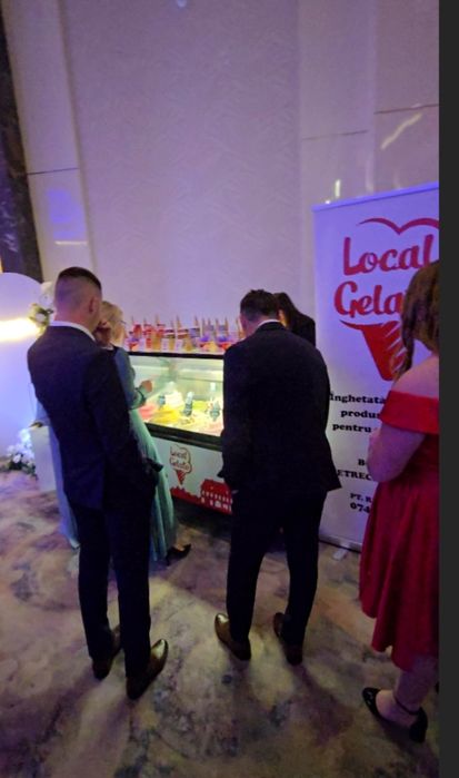 Inghetata la evenimente nunti botezuri petreceri ice cream bar