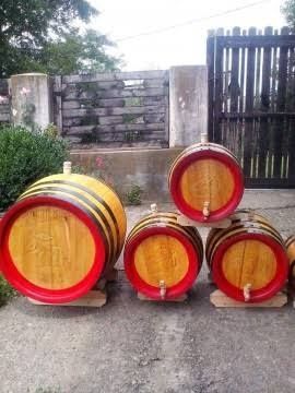 Butoaie de lemn. Producem și la comanda. Material SALCAM SI STEJAR